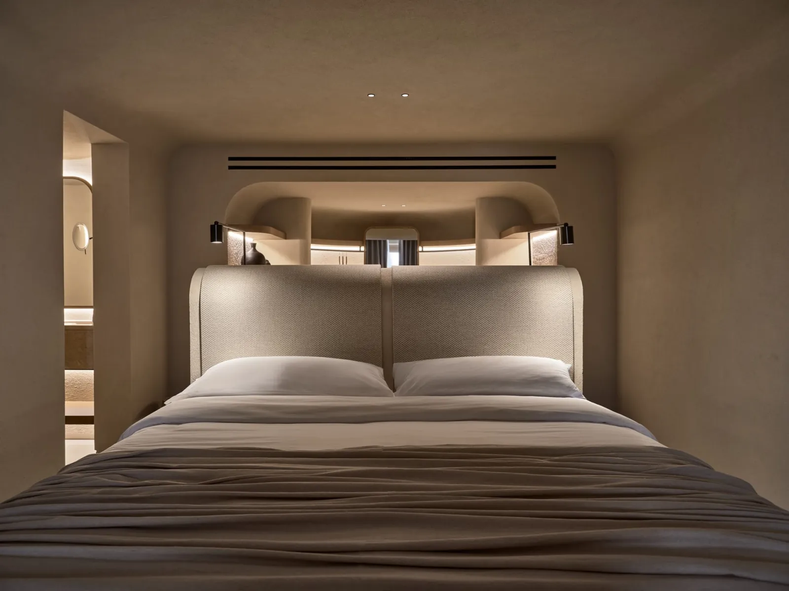 Aeon Suite Inland View