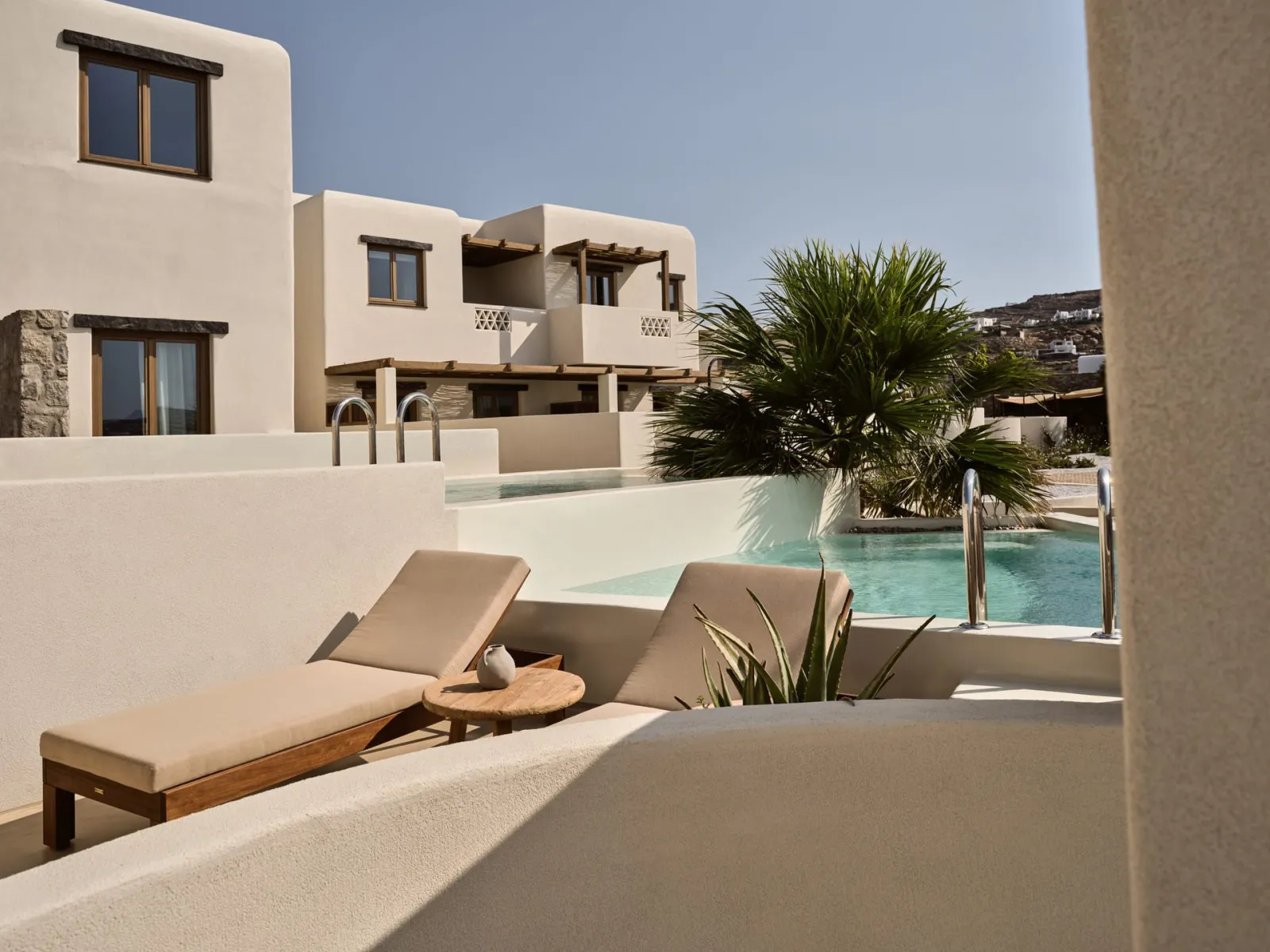 OMEON Signature Suite Sea View with Private Pool