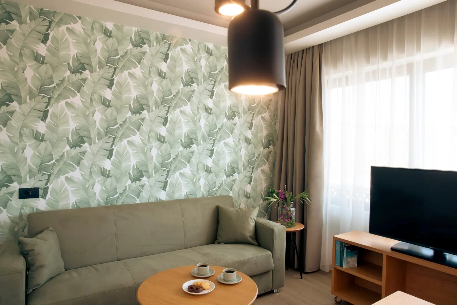 Executive Maisonette Sea View with Hot Tub