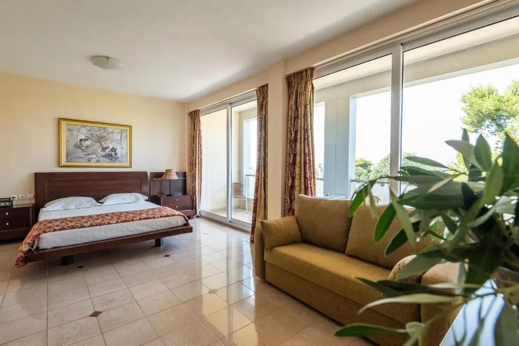 Family Sea View