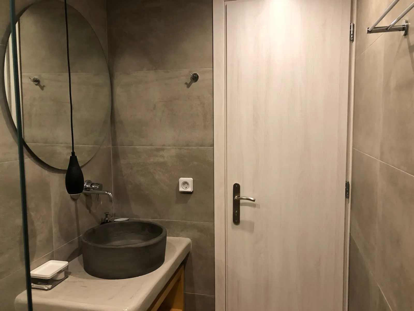 Deluxe Apartment with Hot Tub