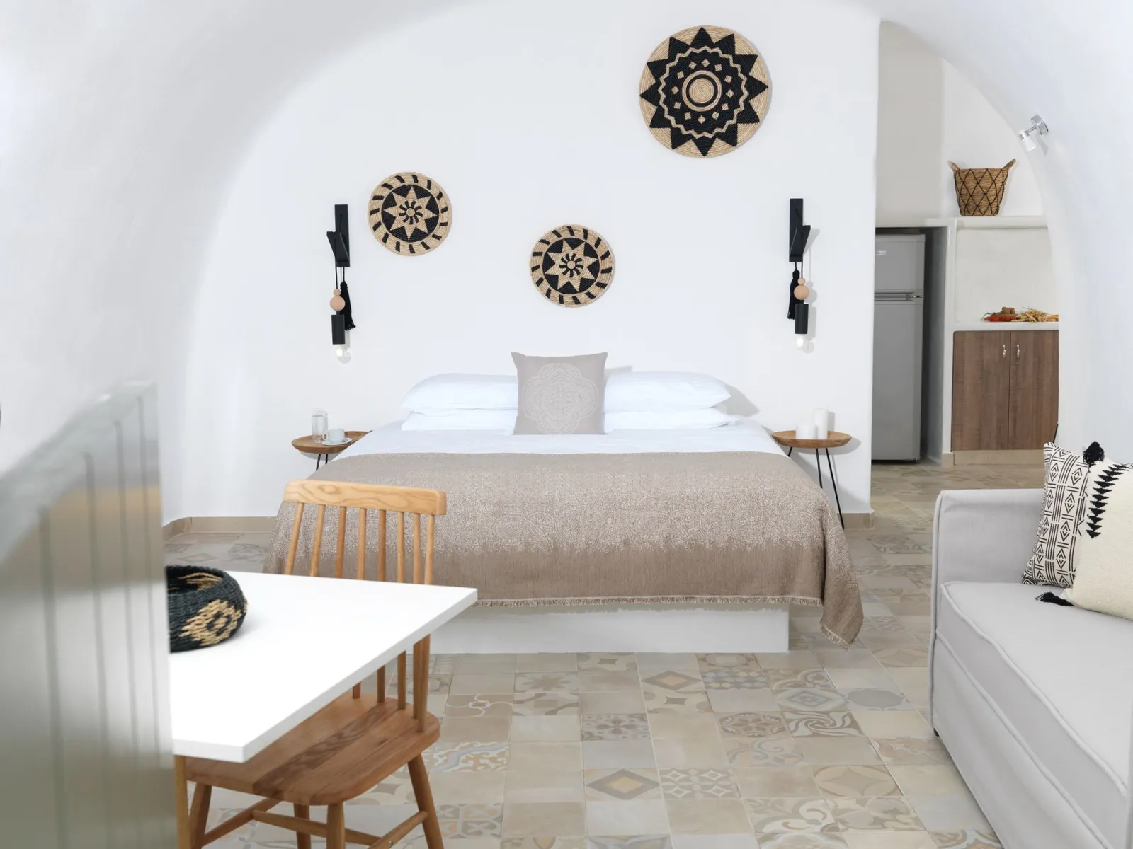 Delight Comfort Cave Studio with Private Plunge Pool