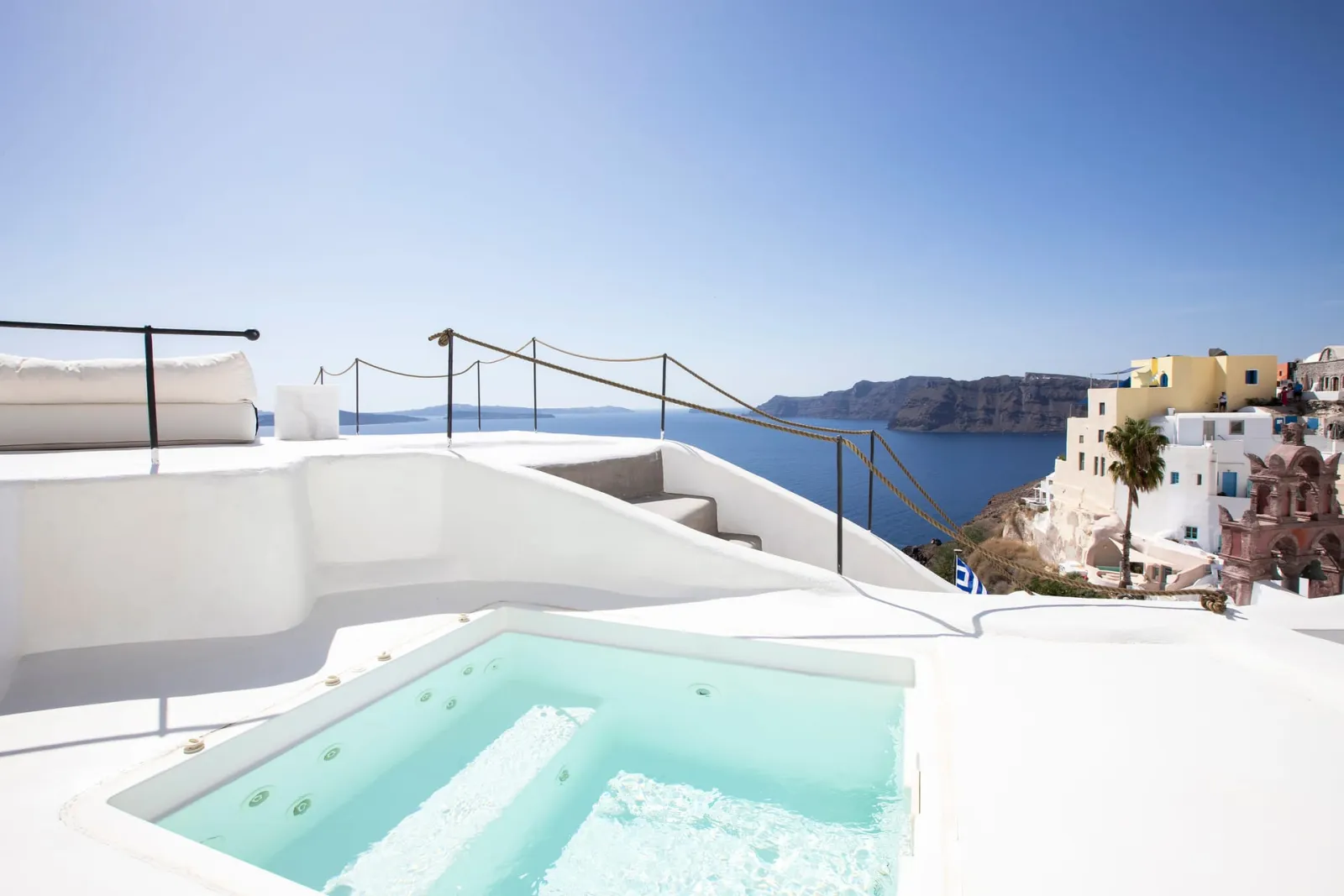 Double Room with Hot Tub and Partial Caldera View