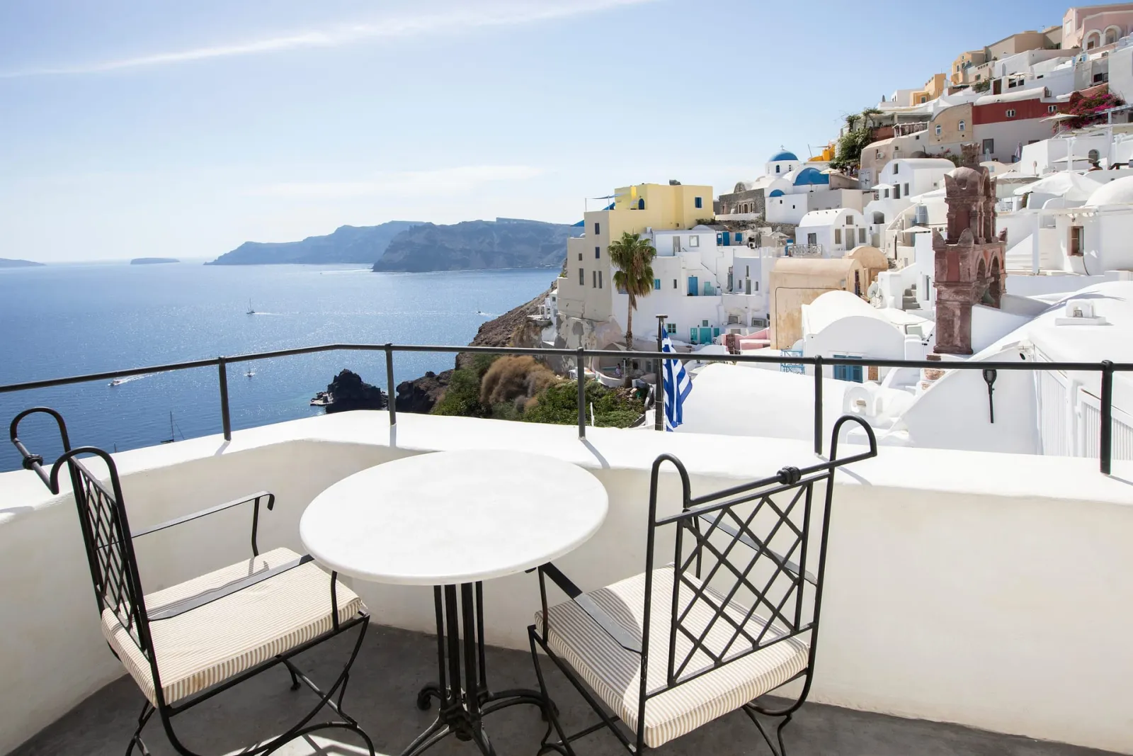 Superior Suite with Outdoor Plunge Pool and Caldera View