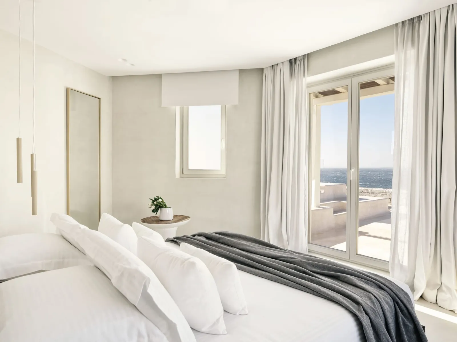 Deluxe Room with Private Heated Jetted Tub Sea View