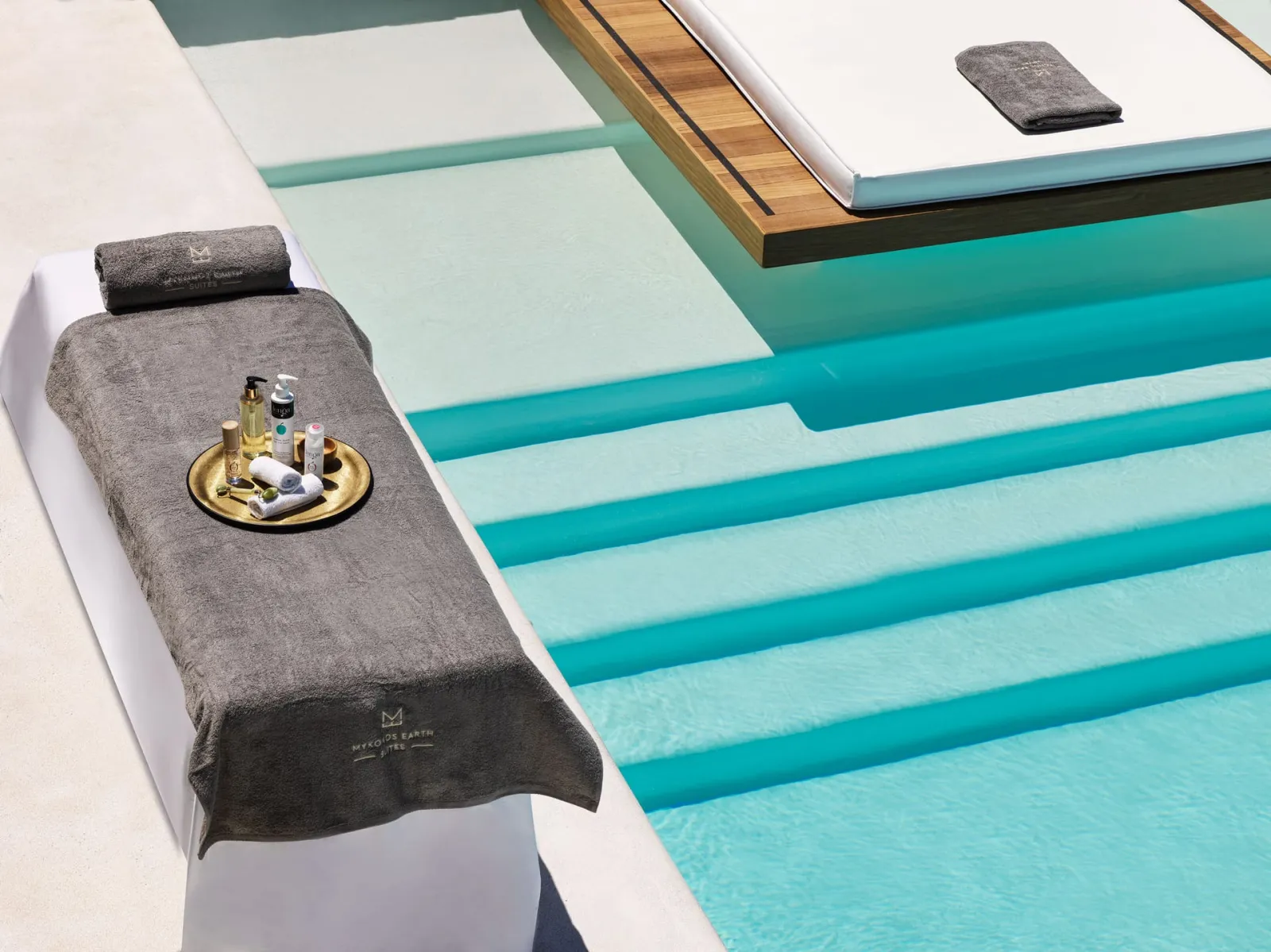 Honeymoon Suite with Private Heated Pool Sea View