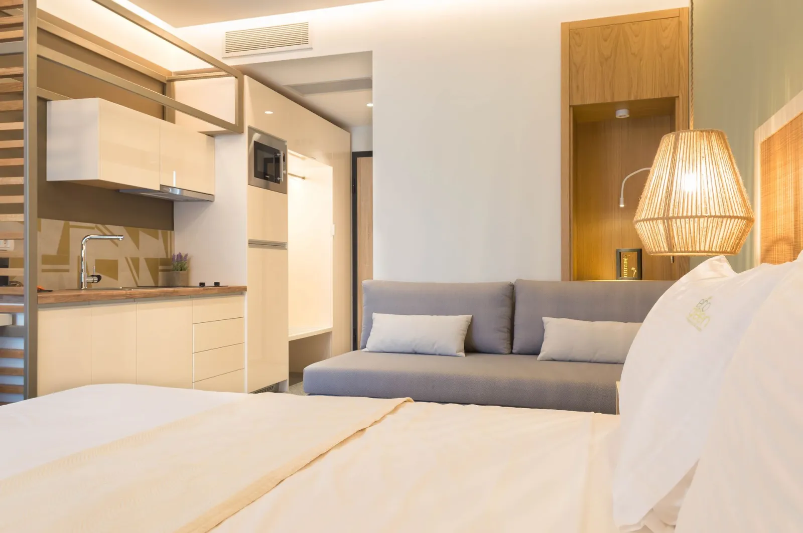 Studio Apartment