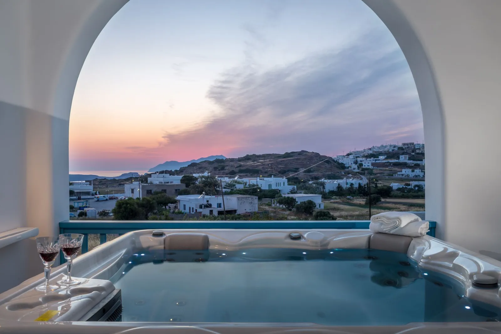 Honeymoon Suite