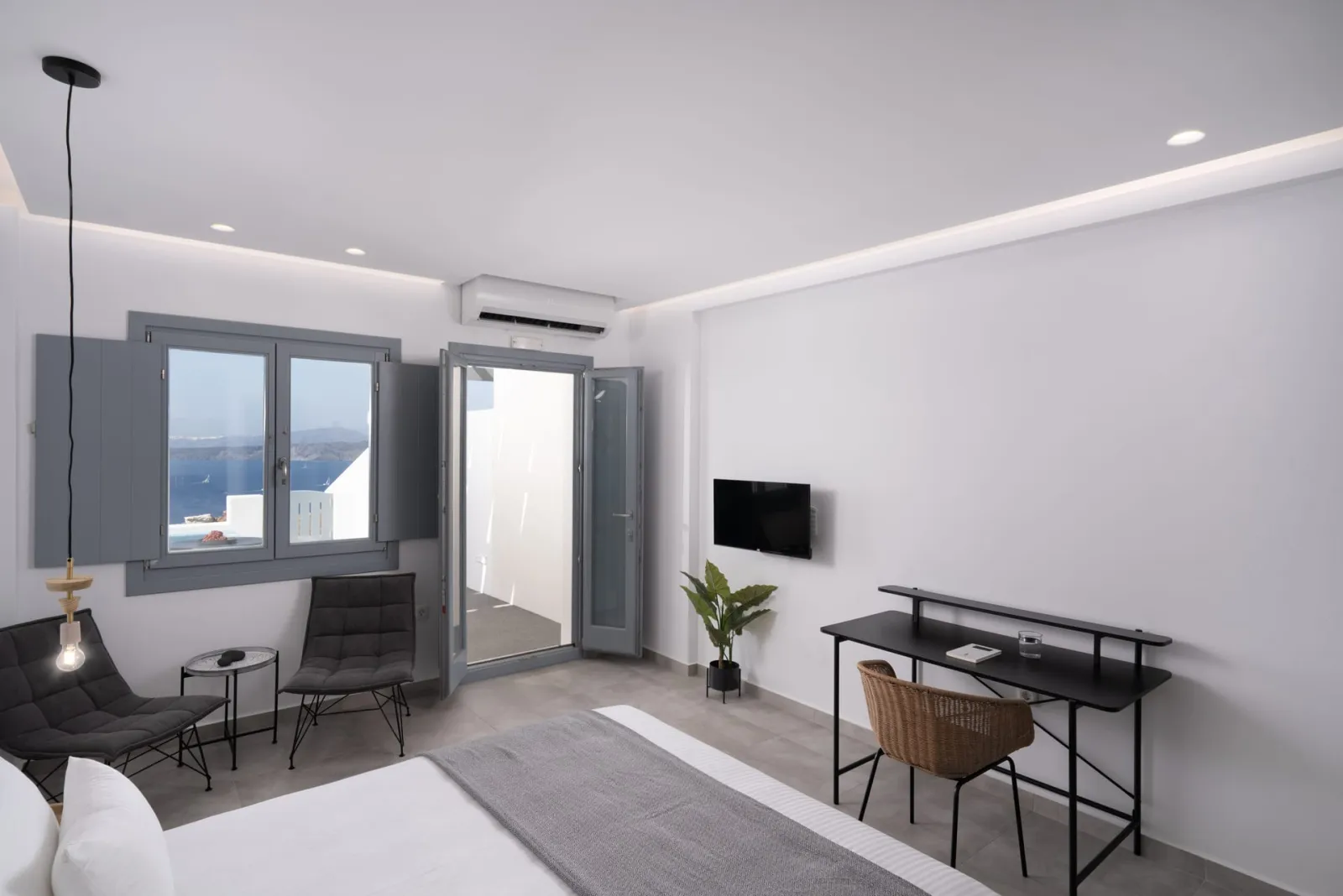 Double Room with Caldera View & Outdoor Mini Plunge Pool
