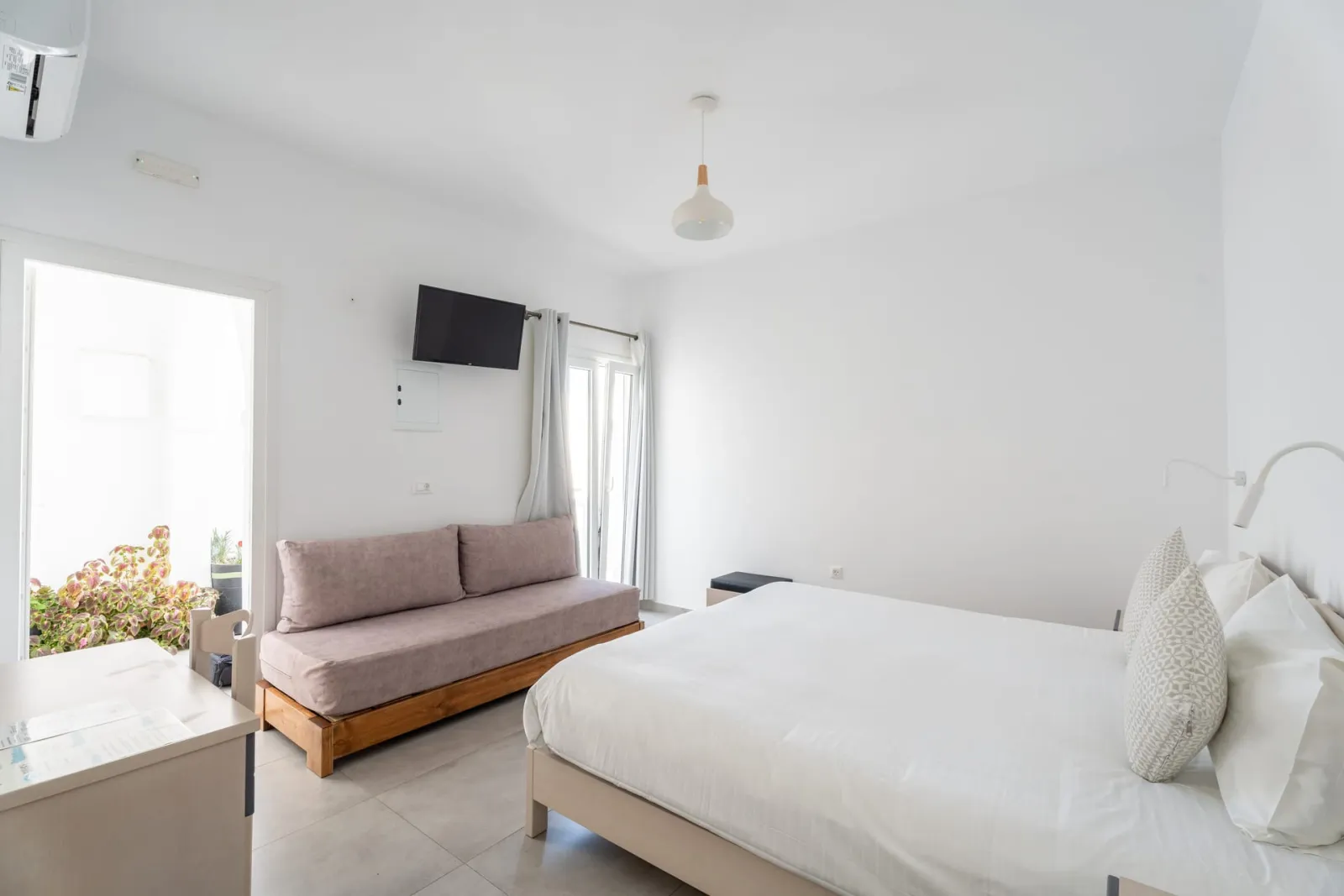 Triple Deluxe Room