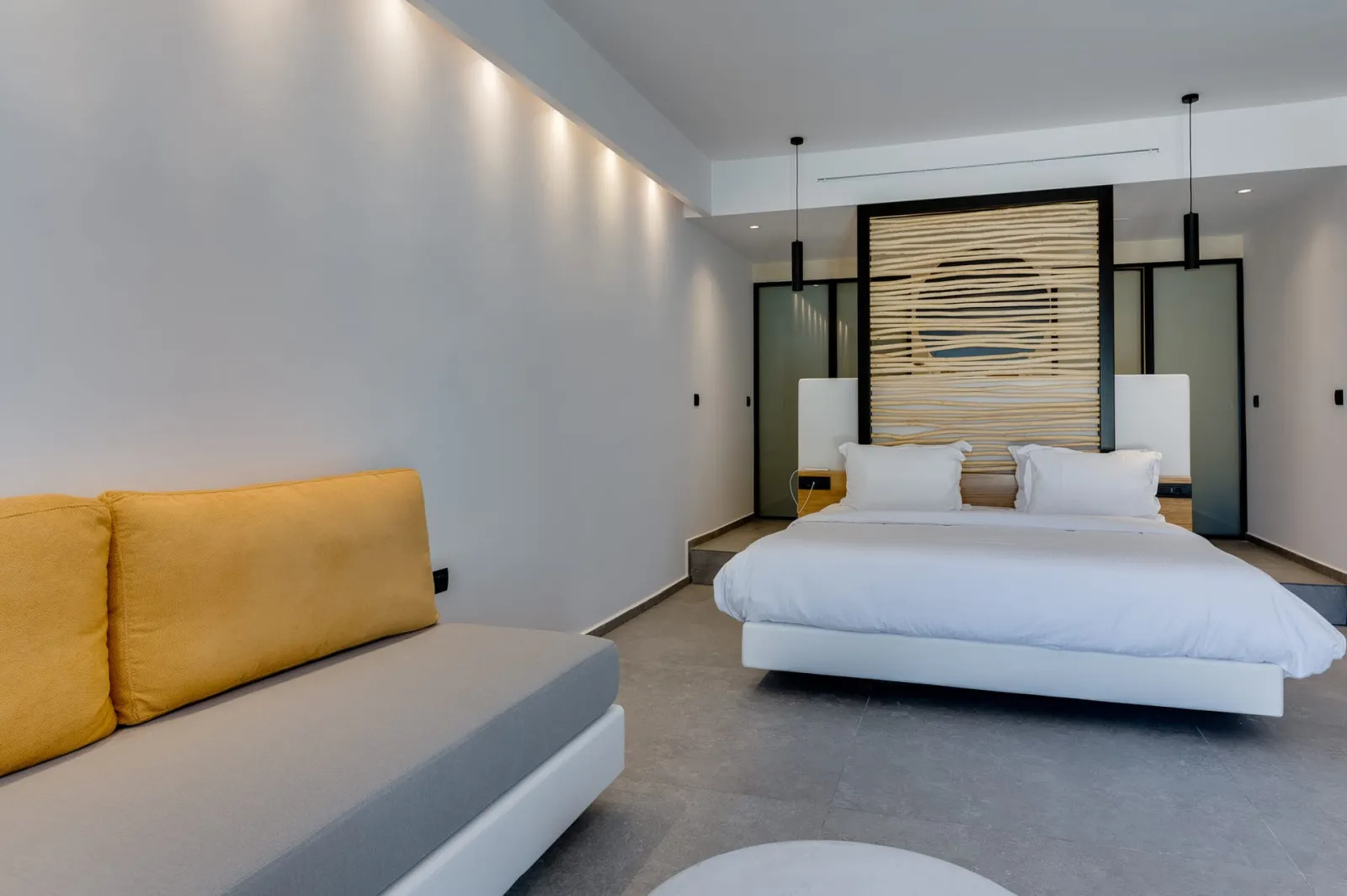 Junior Suite with Pool & Garden View