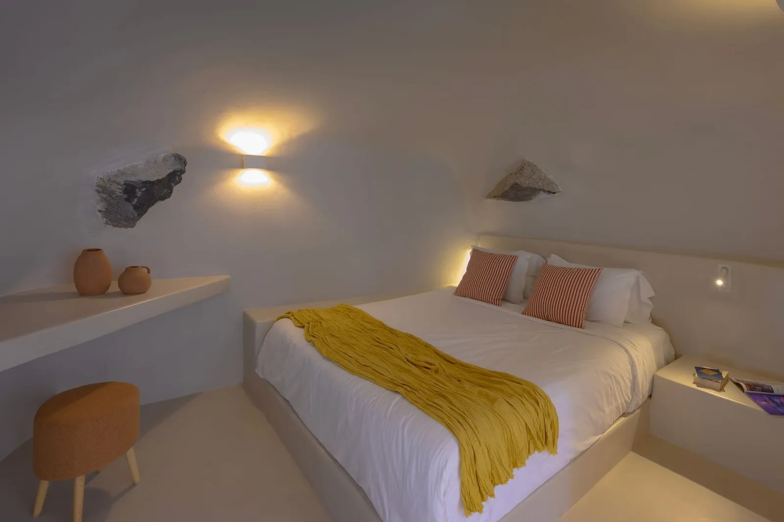 “Earth” Junior Cave Suite