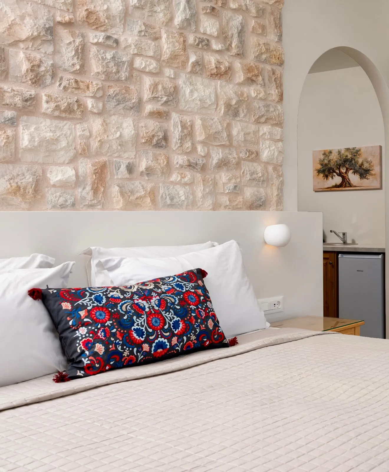 Deluxe Suite with Panoramic Sea view and Shared pool