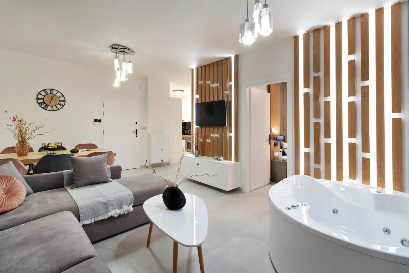 Elia Beach Deluxe Apartment