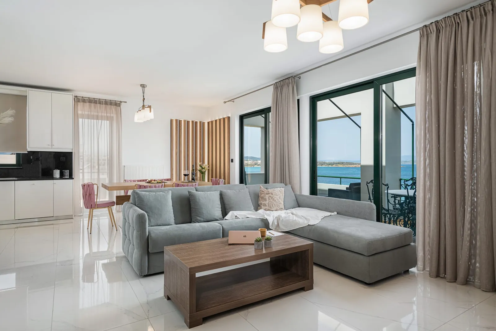 Elia Penthouse