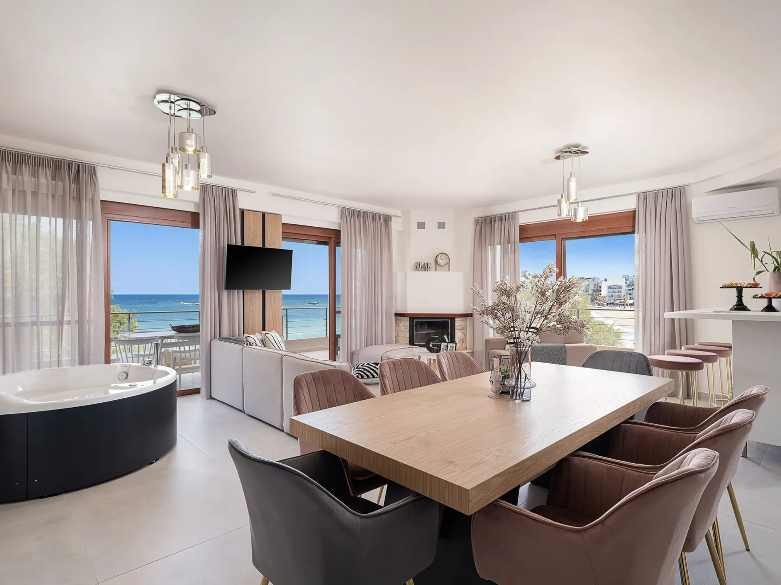 Elia Seaside