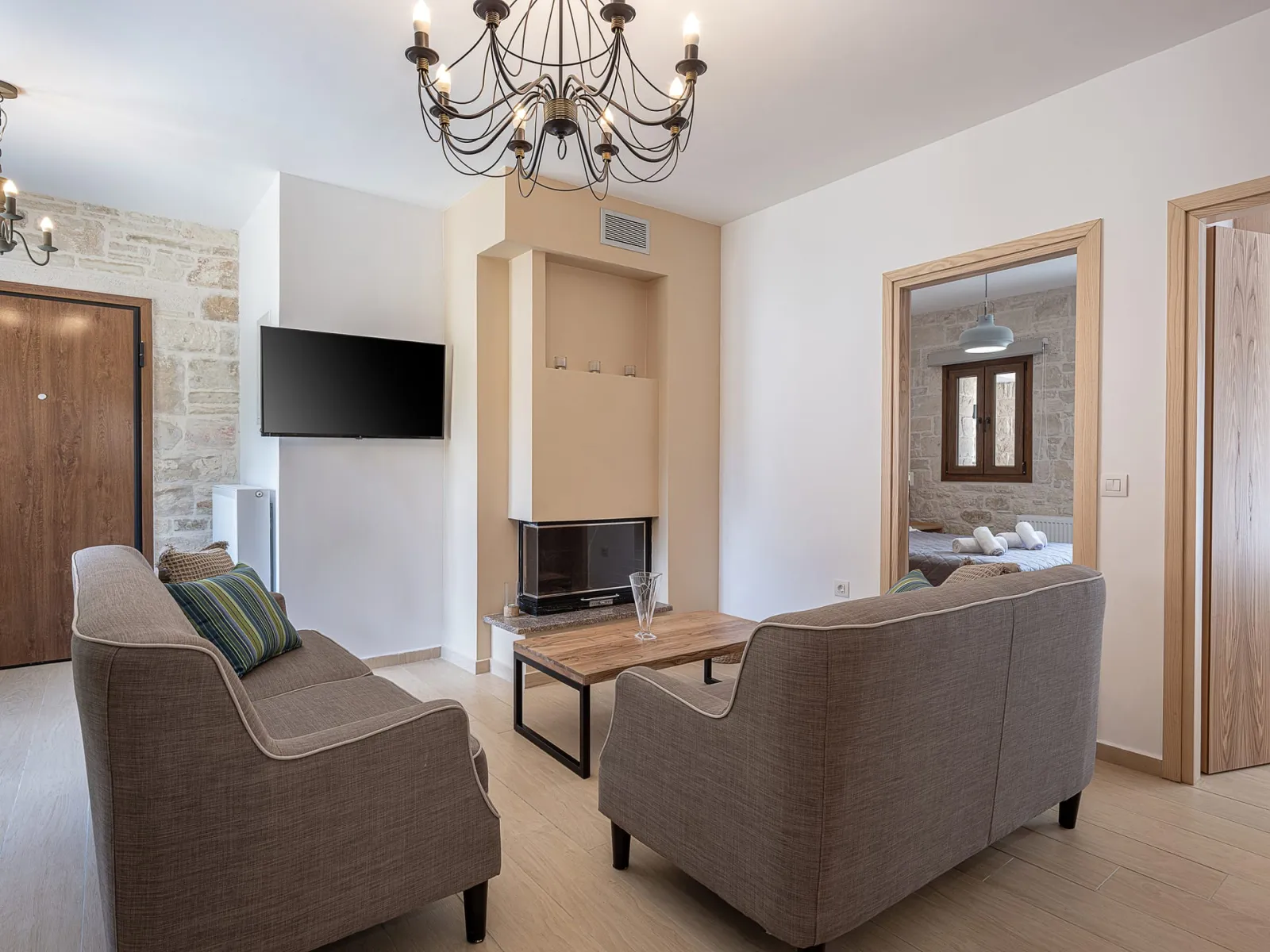 Elia Rustic Apartment Theriso with mountain view