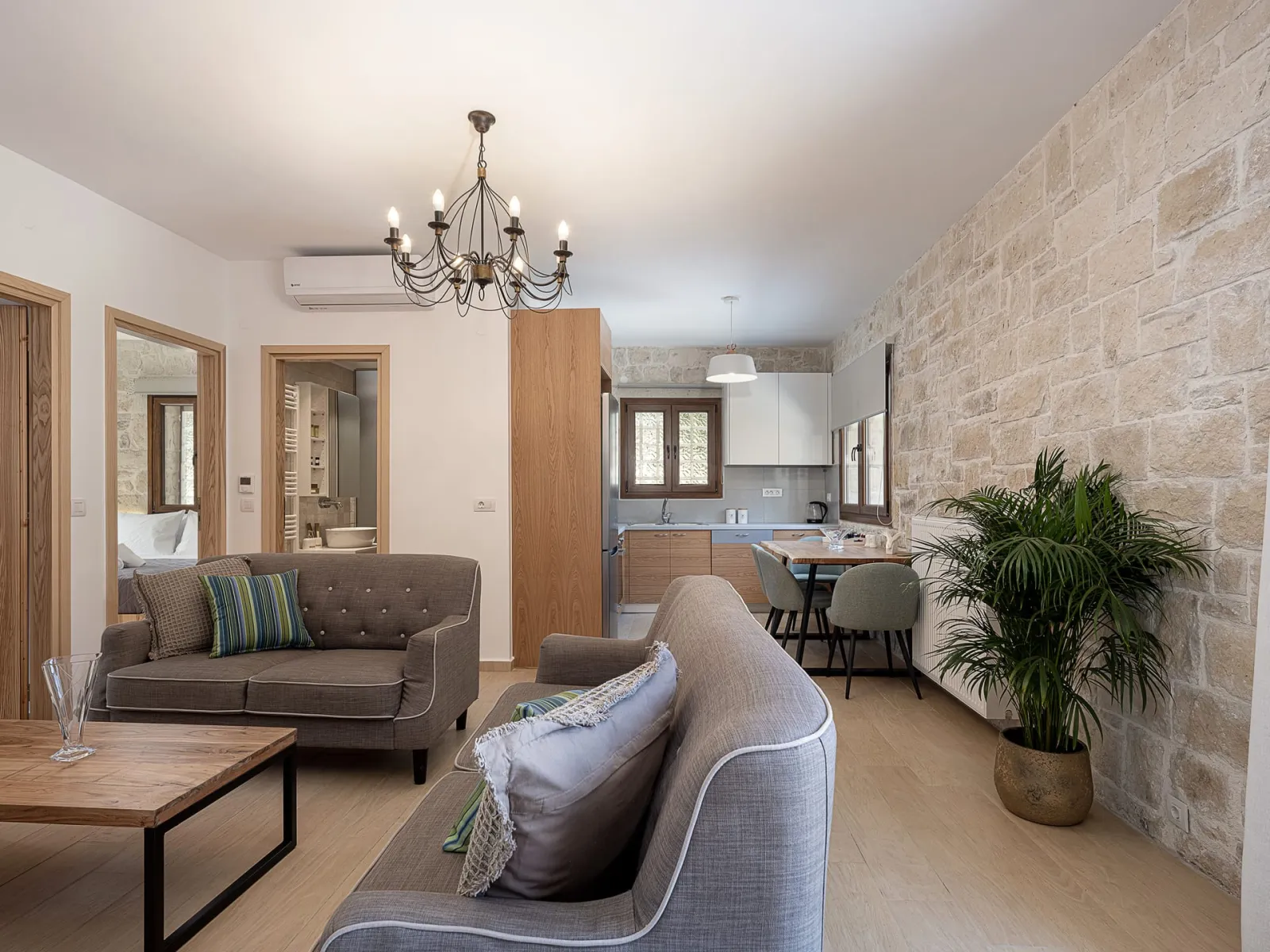 Elia Rustic Apartment Theriso with mountain view