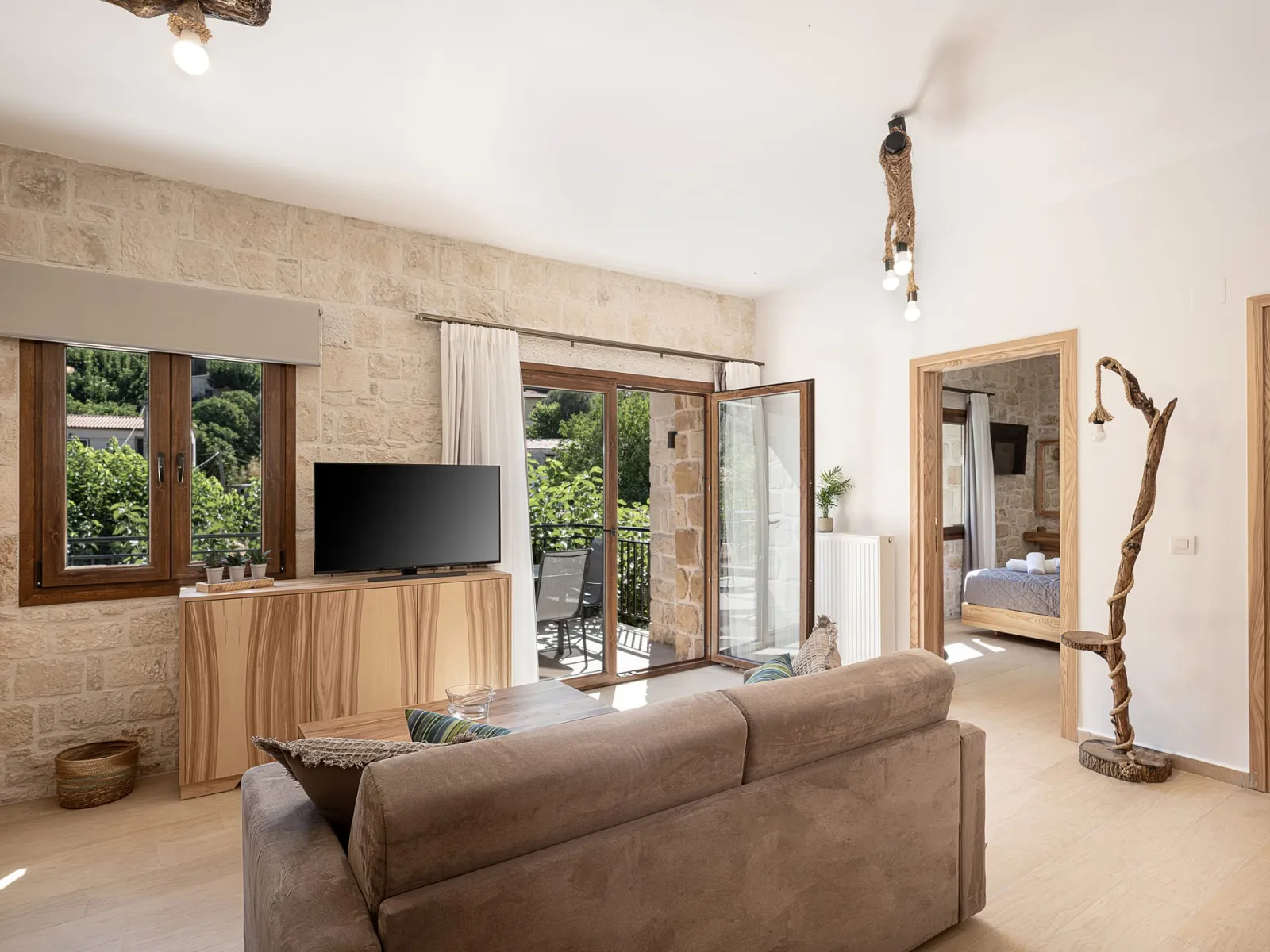 Elia Rustic Apartment Theriso with terrace