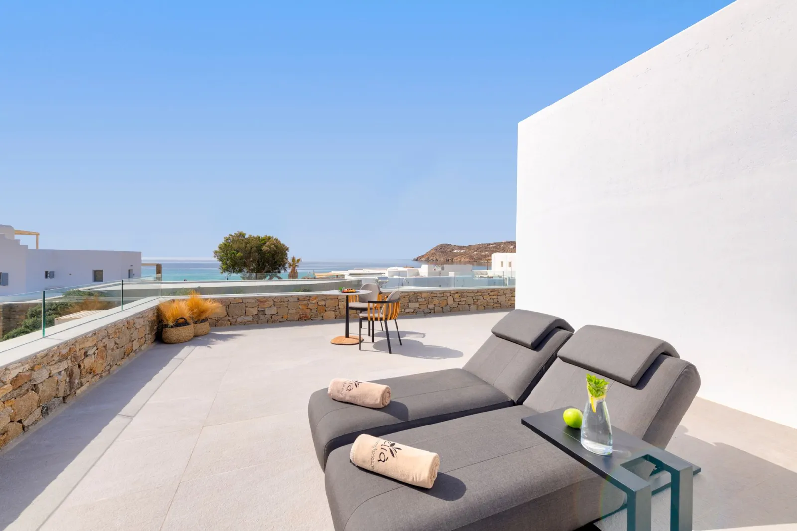 Prestige Junior Suite with Sea &amp; Pool View