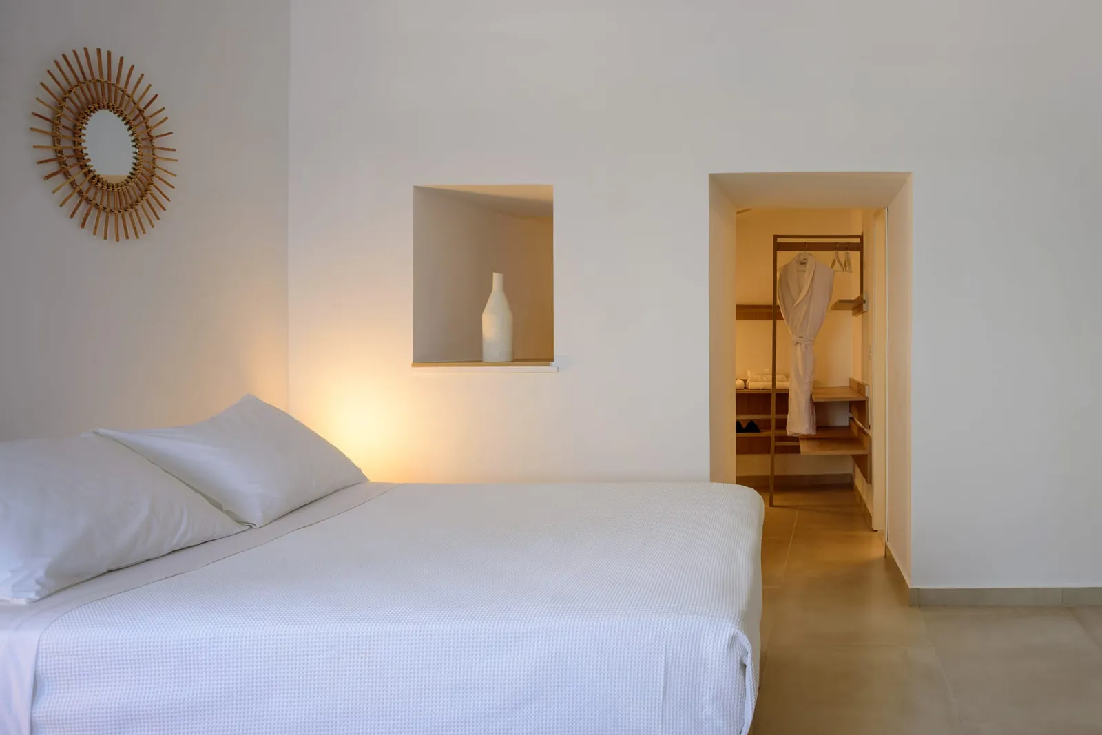 Deluxe Suite with Caldera View