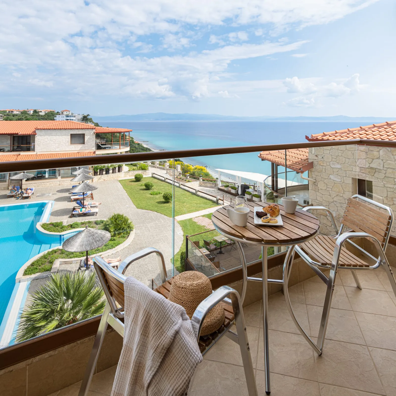Junior Suite Side Sea View