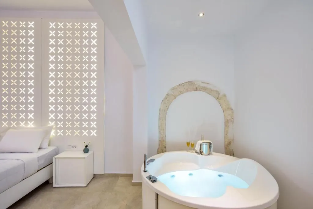 Deluxe Apartment with Hot Tub