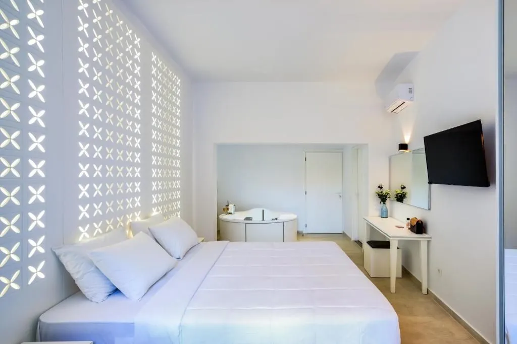 Deluxe Apartment with Hot Tub