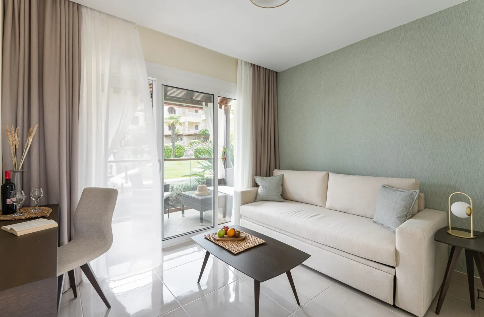 Pool Front Suite
