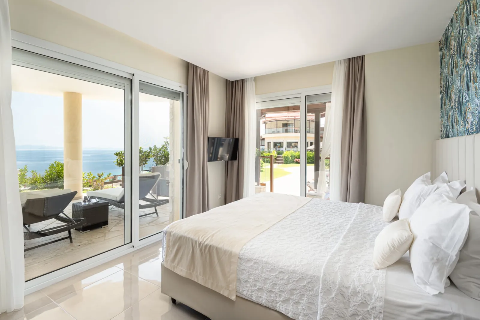 Sea View Suite