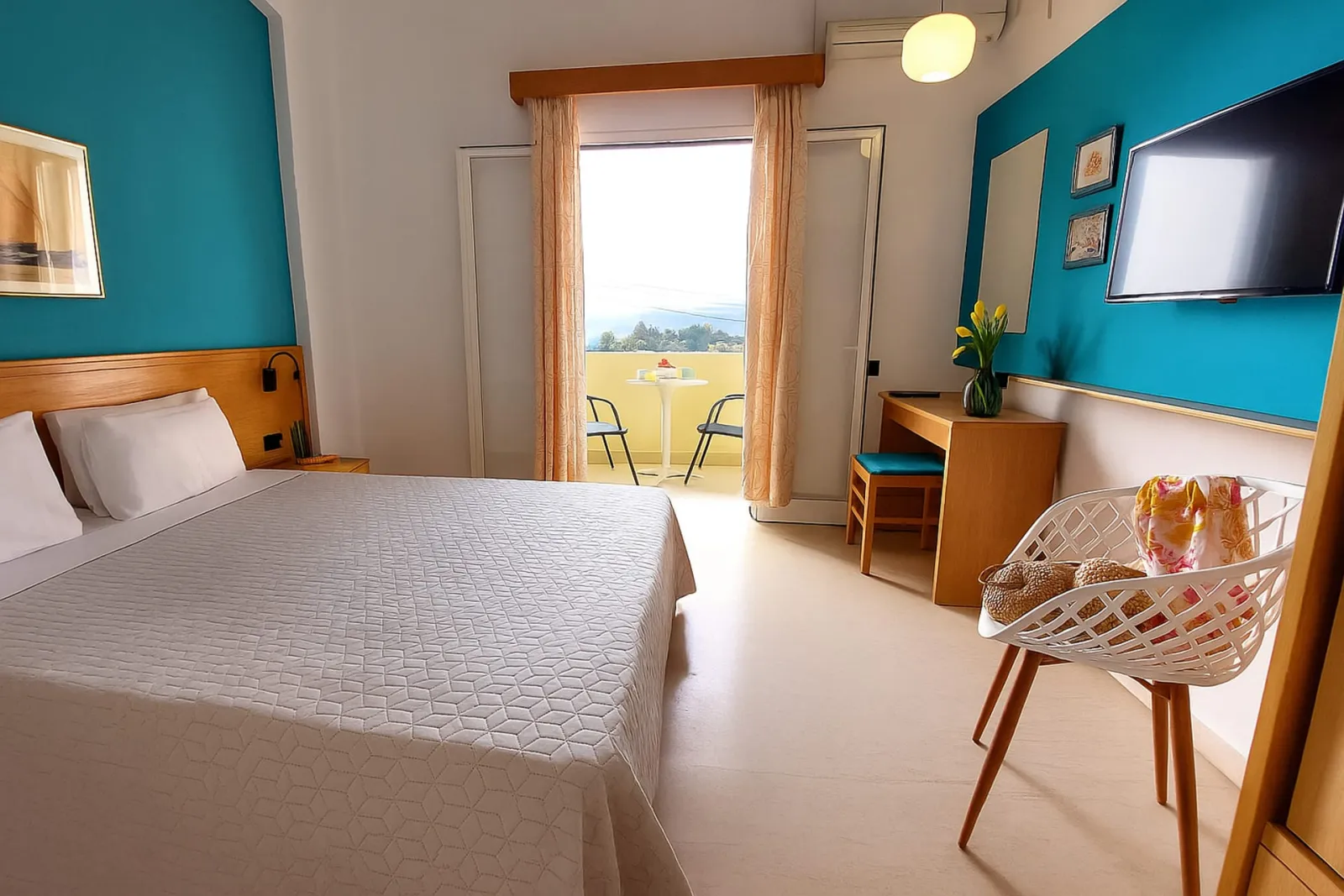 Double Room Sea View with King Size bed