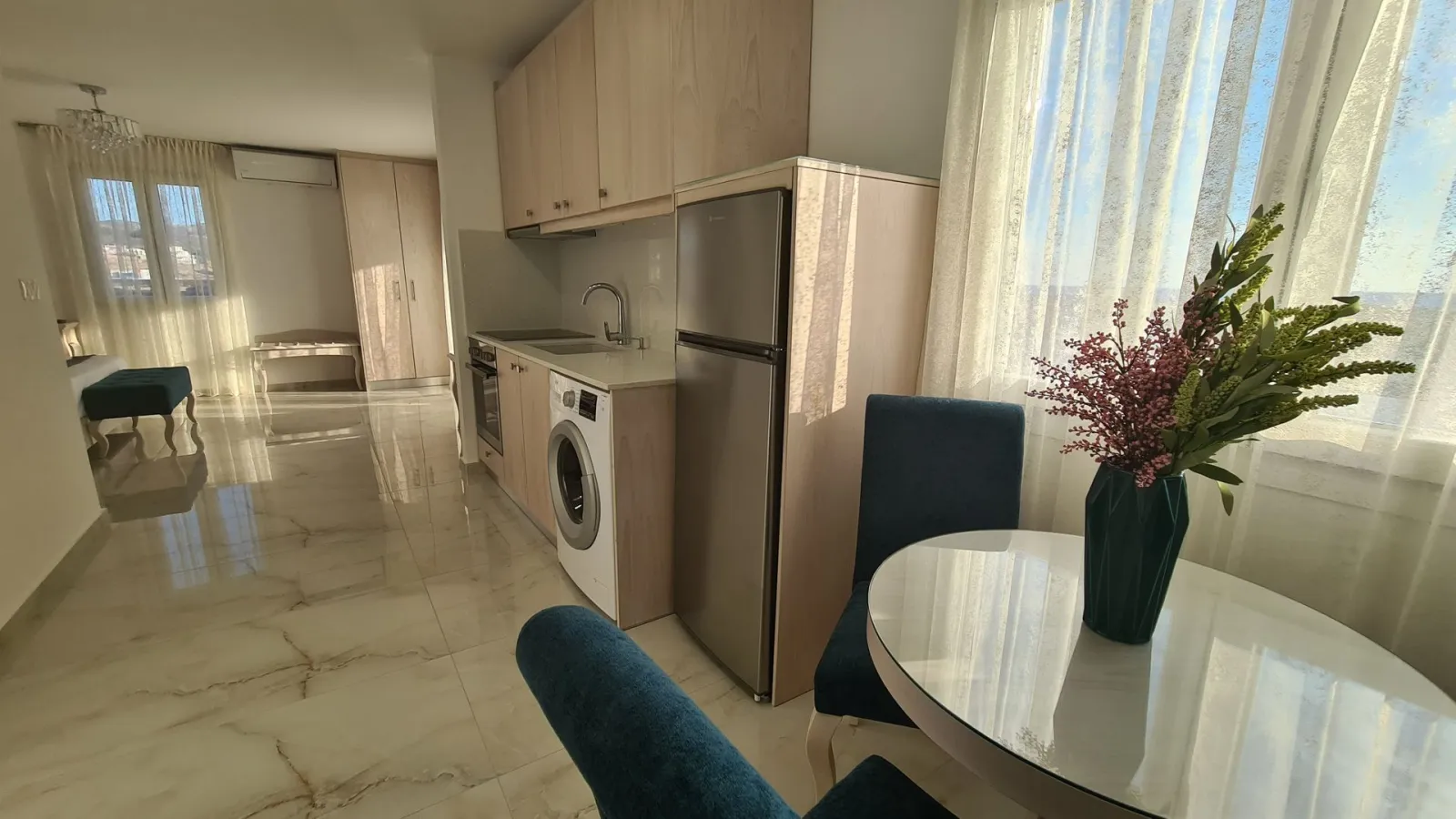 Luxury Suite with Jacuzzi