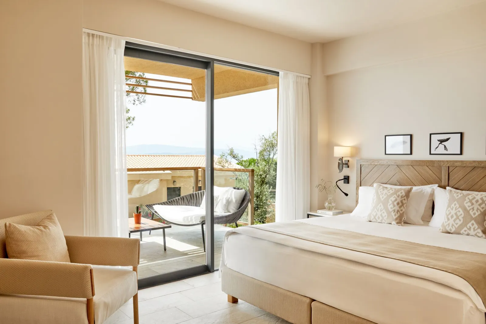 Premium Suite Hot Tub | Nest Grove Rooms Villas &amp; Suites