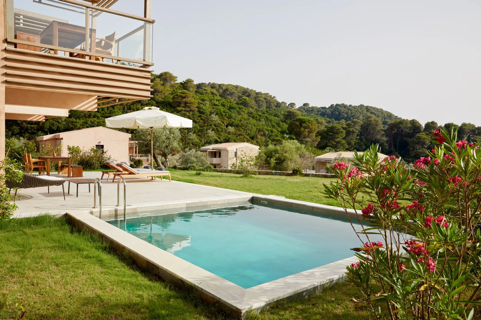 Premium Suite Private Pool | Nest Grove Rooms Villas & Suites