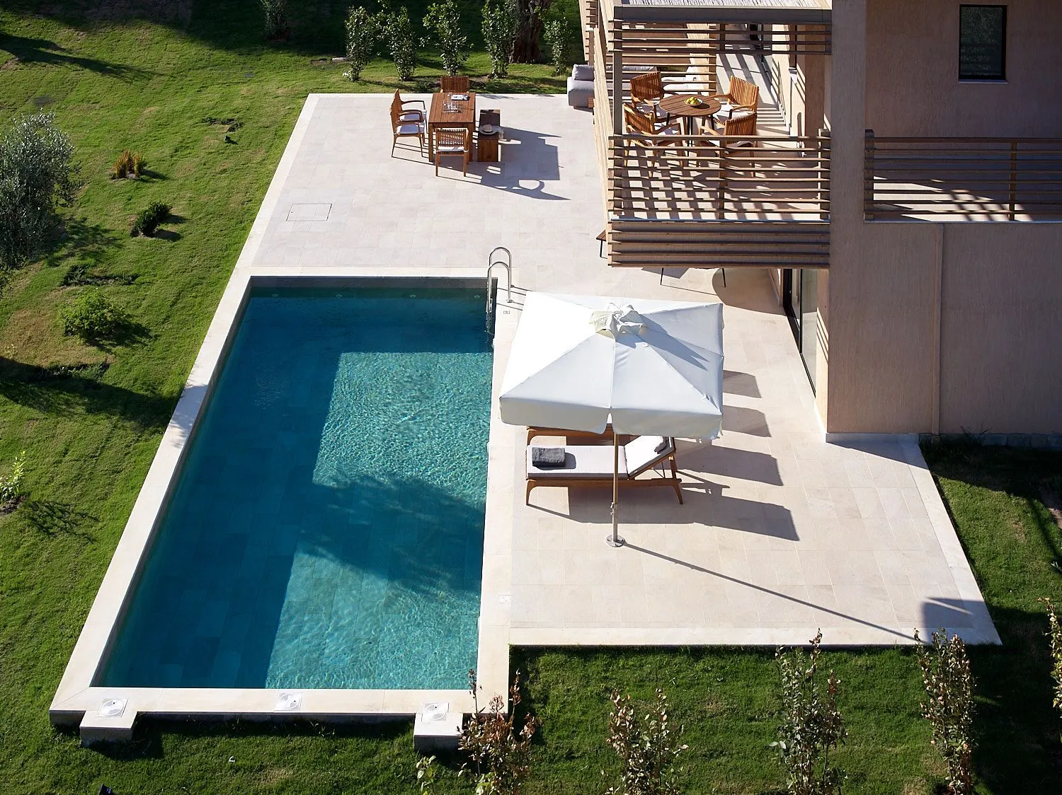 The Swan Villa | Nest Grove Rooms Villas &amp; Suites