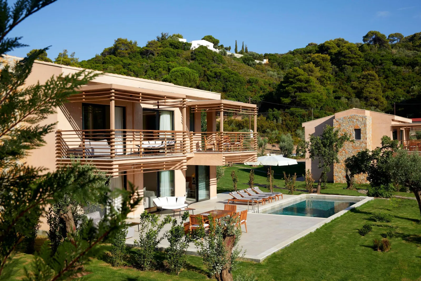 The Swan Villa | Nest Grove Rooms Villas &amp; Suites