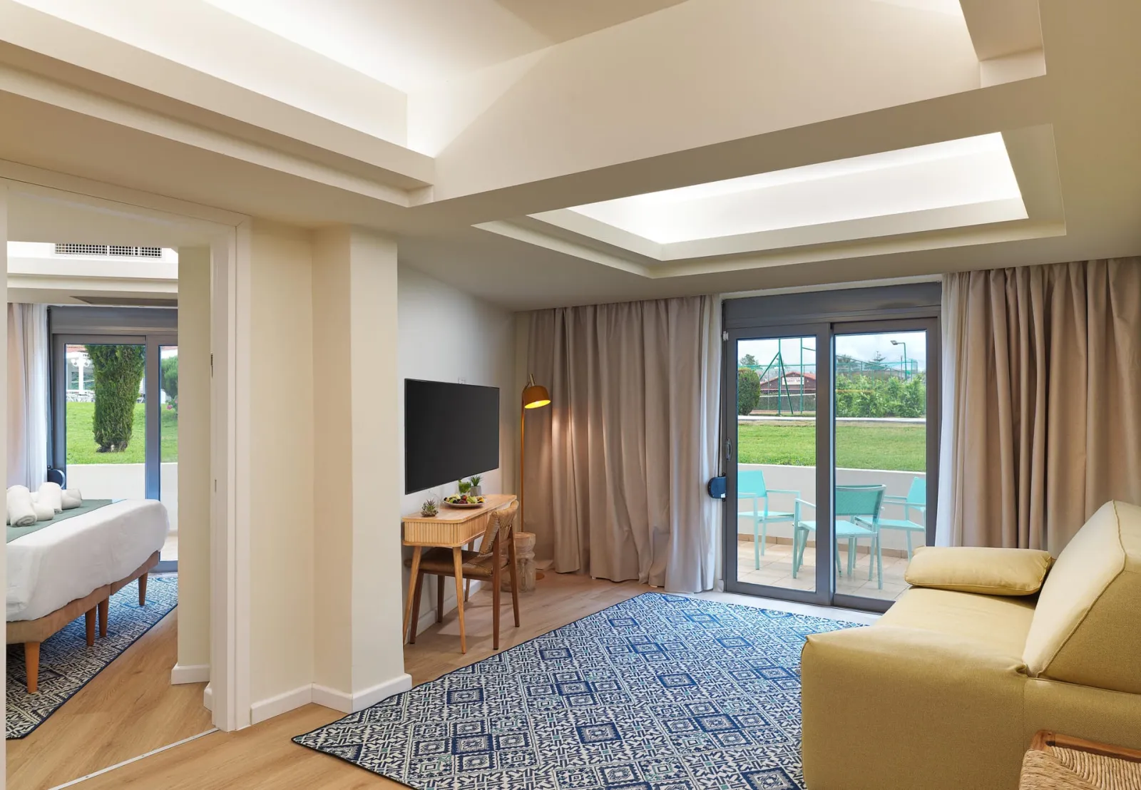 Deluxe Suite