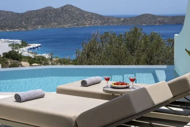 One Bedroom Serenity Suite | Private pool & Sea view