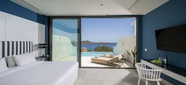 One Bedroom Serenity Suite | Private pool & Sea view