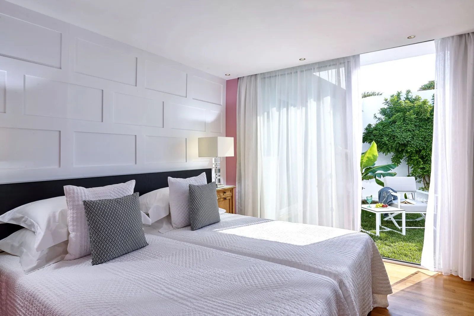 Four Bedroom Royal Spa Villa | private pool &amp; Sea View