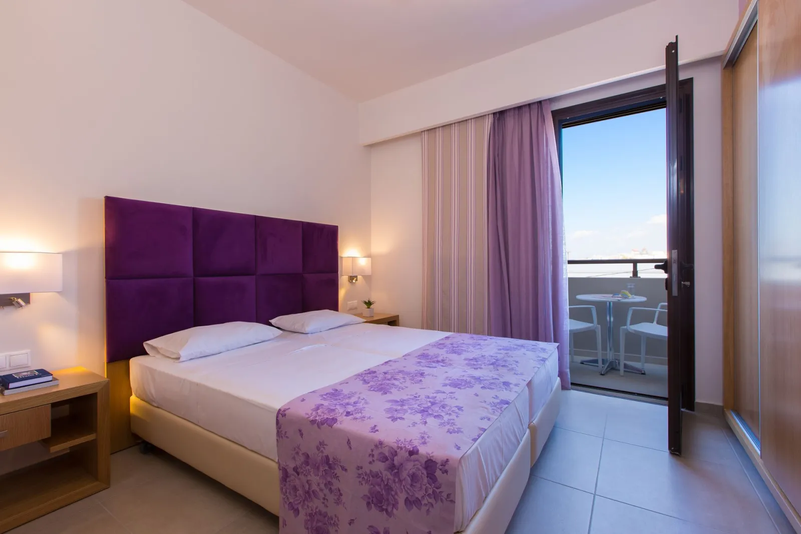 Superior Two Bedroom Apartment