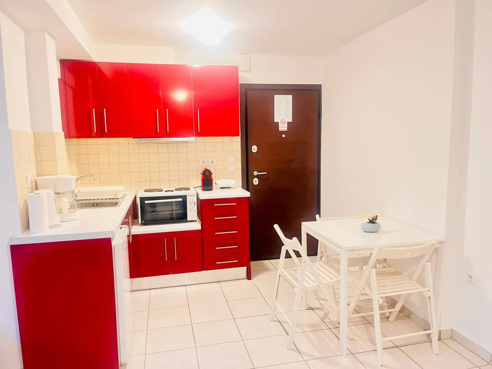 Furnished One Bedroom Apartment Ground Floor Split Level [45 m²]