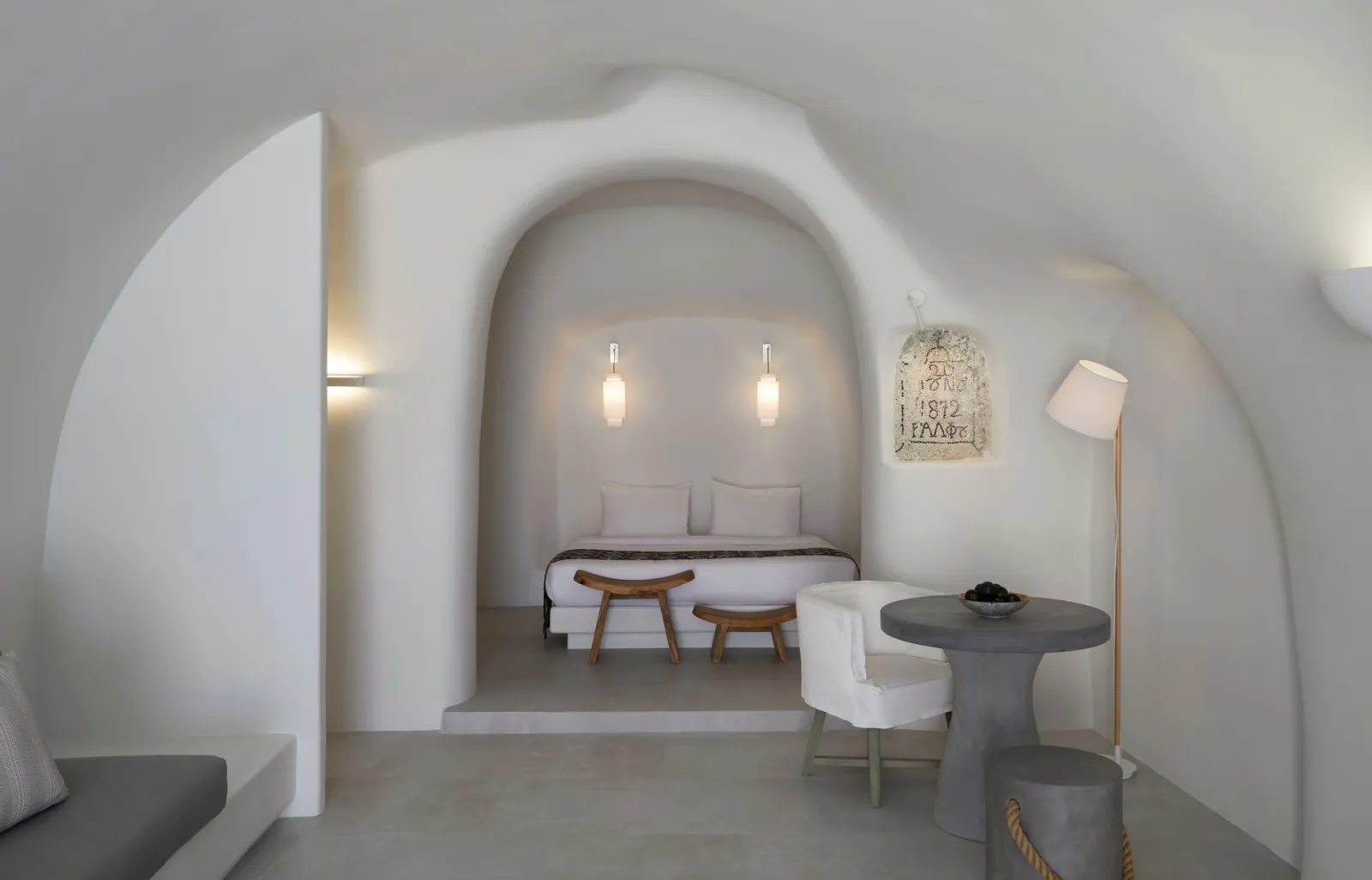 Executive One-Bedroom Cave Suite