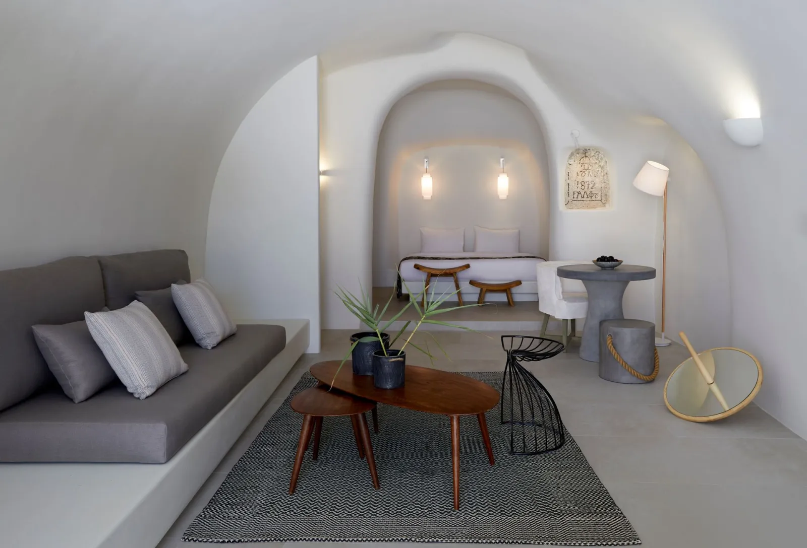 Executive One-Bedroom Cave Suite
