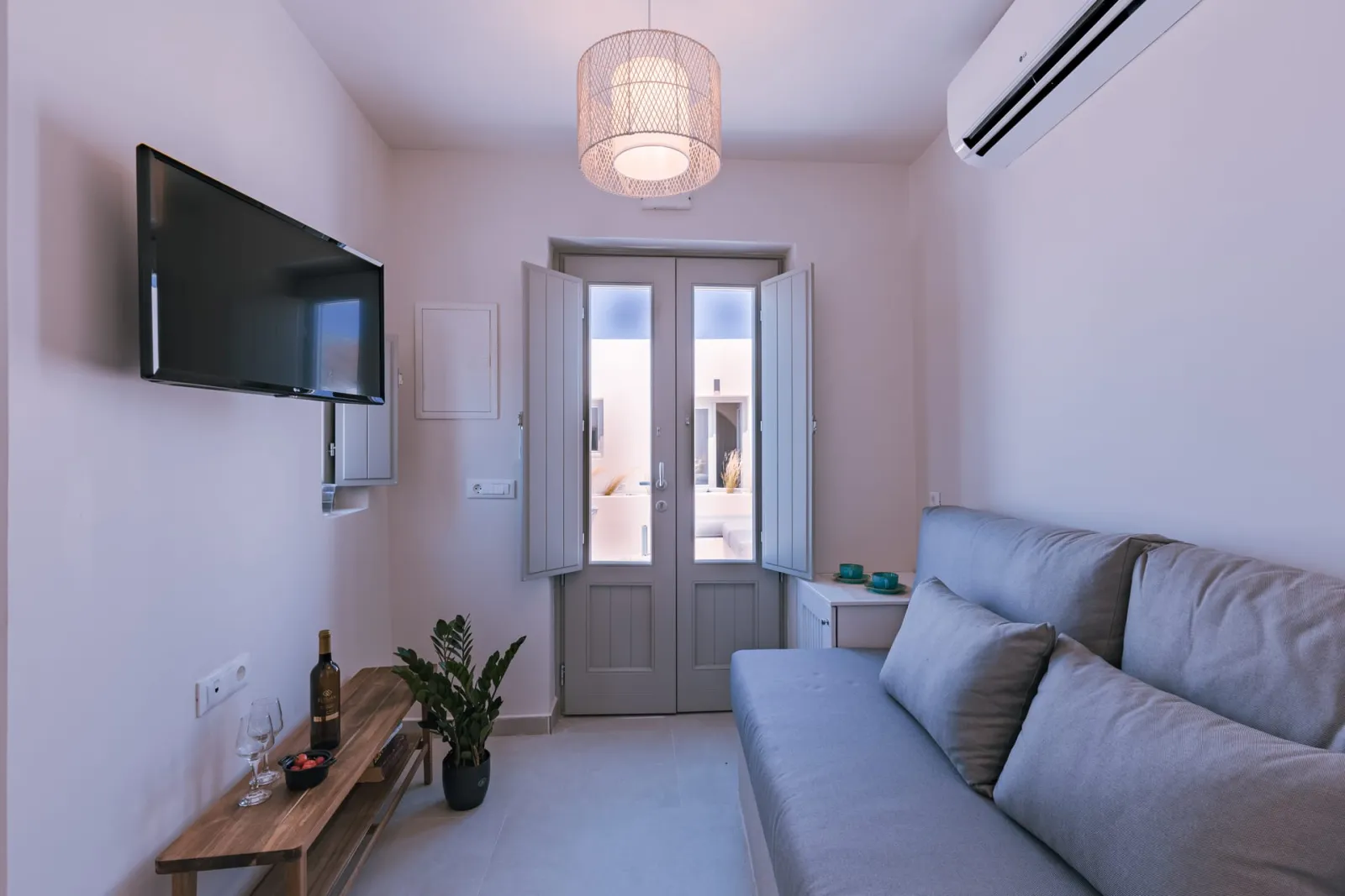 Classic Suite with Sea and Village View
