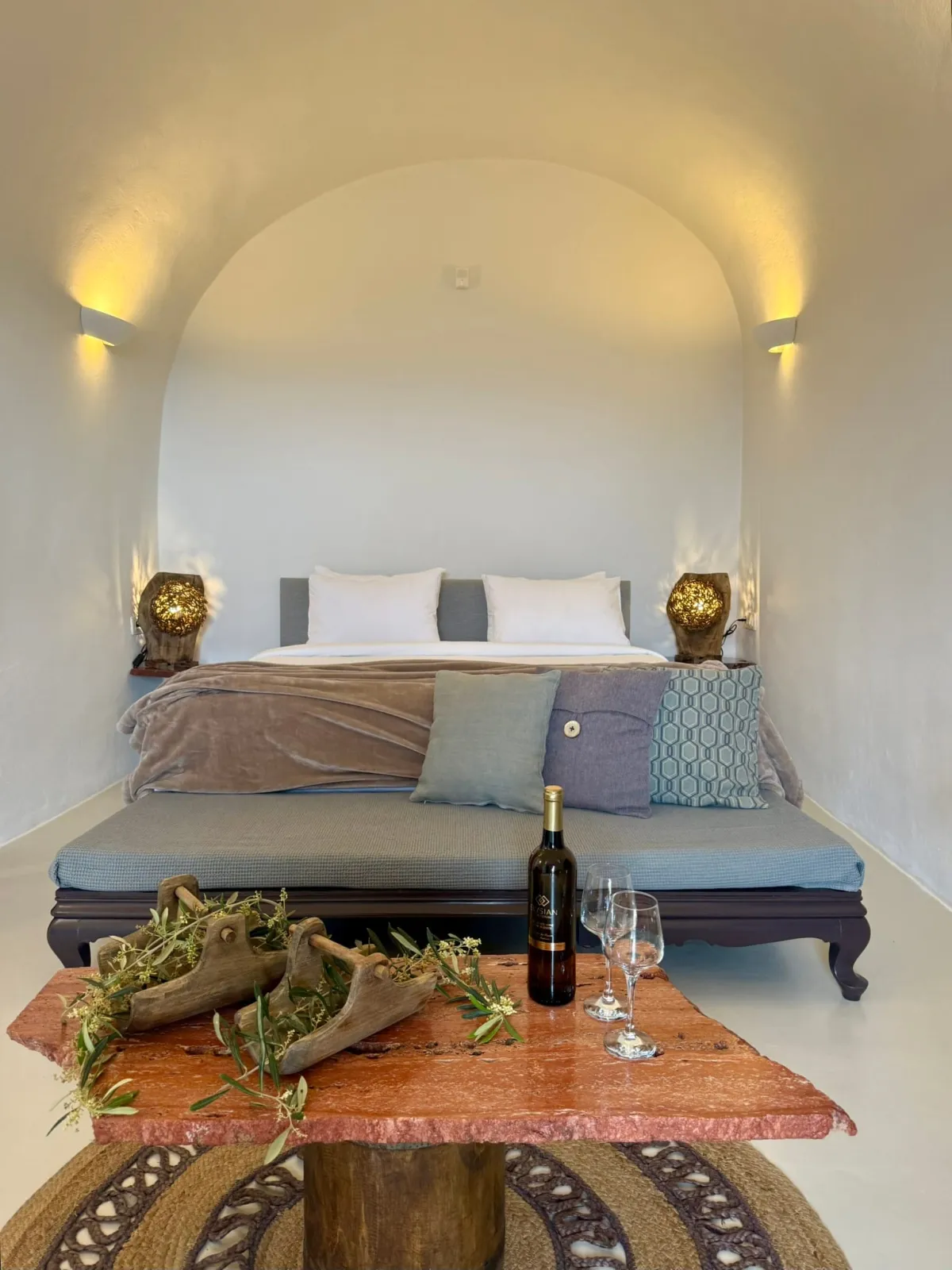 Superior Cave House with Plunge Pool and Sew View