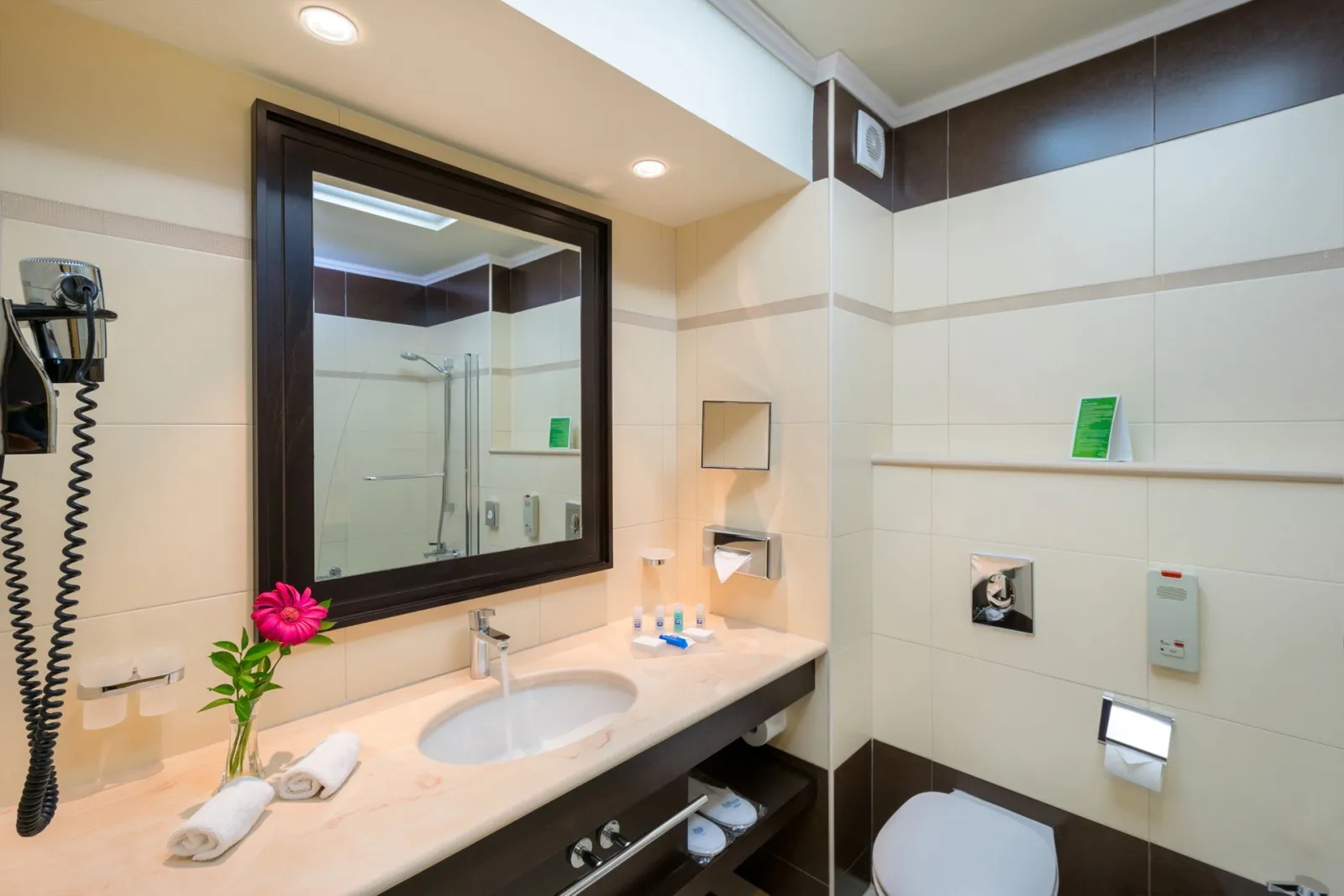 Special Promo Land View Guestroom