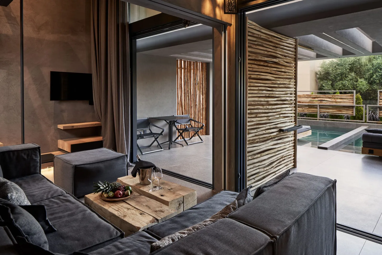 Signature Suite with Two Pools