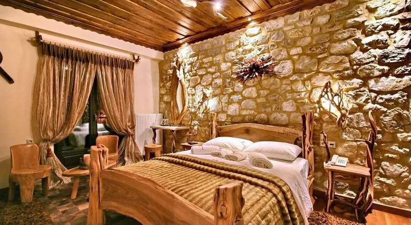 Deluxe Room with Fireplace (2 pax)