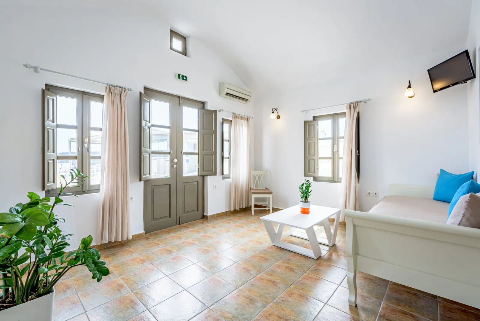 Cozy Superior Suite with Sea Vista